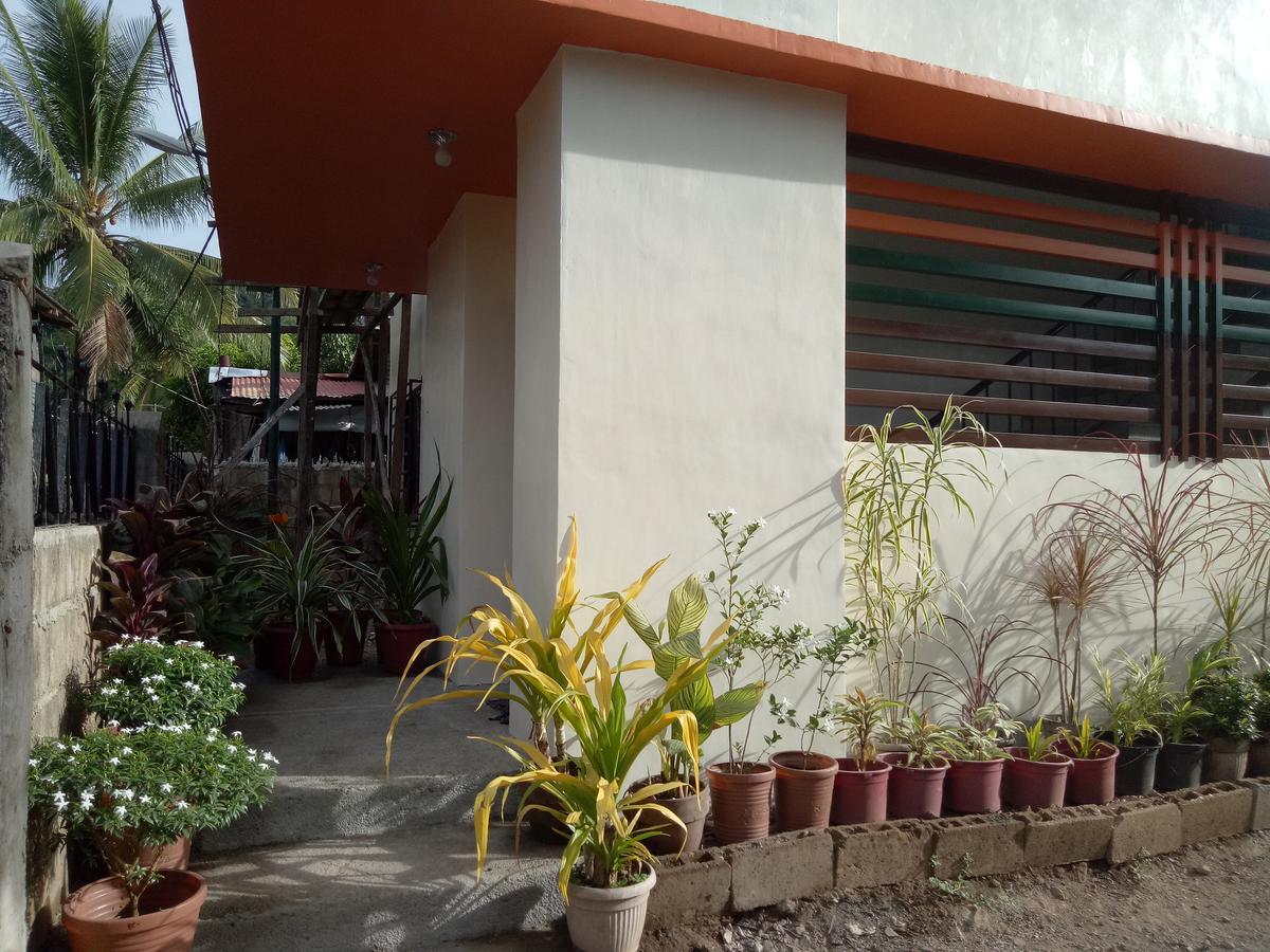 Jmp Hostel Coron Esterno foto