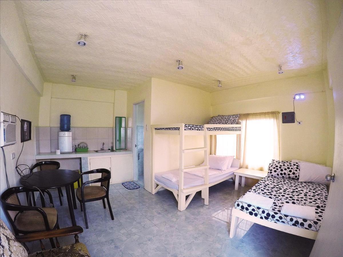 Jmp Hostel Coron Esterno foto